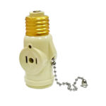 SOCKET - TOMACORRIENTE CON CADENA